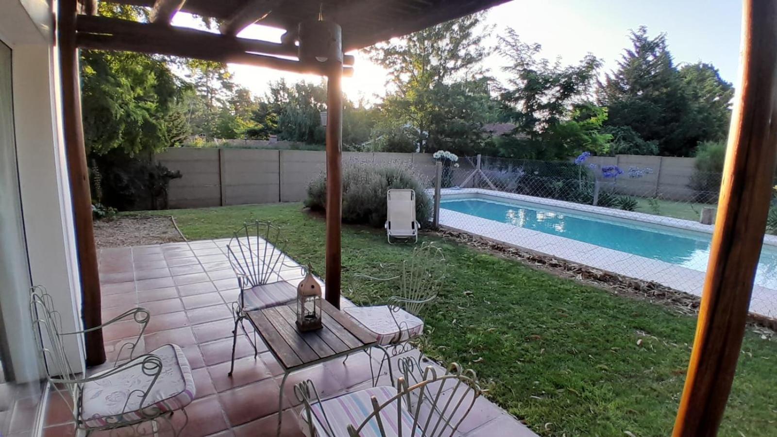 Cabana Los Robles Tandil Exteriör bild
